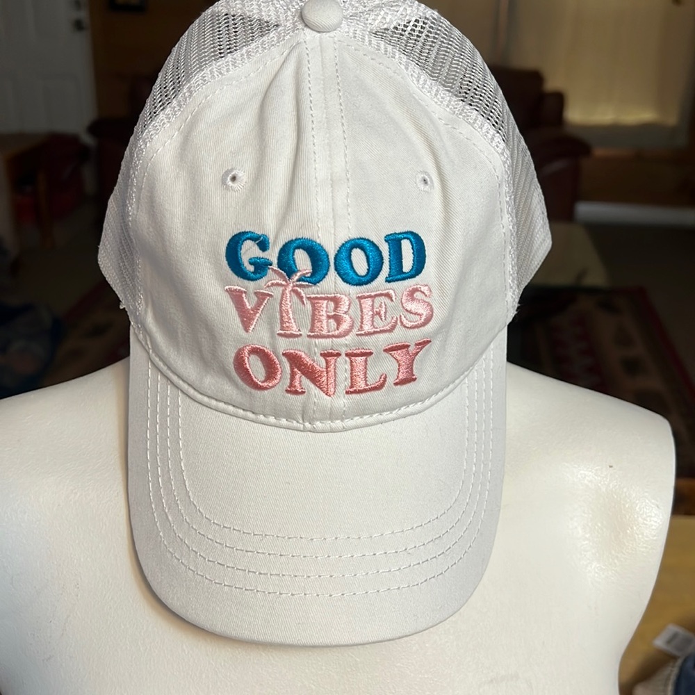 NWT Time and Tru ball cap